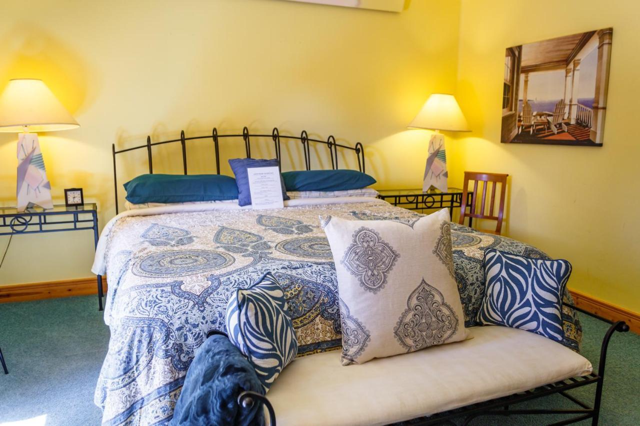 Coyote Blues Village Bed & Breakfast Silver City Dış mekan fotoğraf